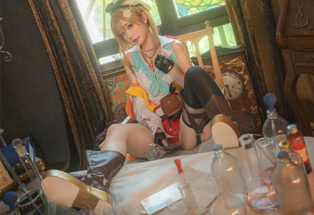 爆机少女喵小吉-莱莎的炼金工房2[28p+3v/635M]