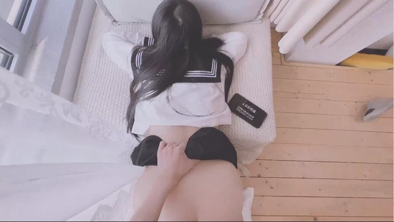 小敏儿-极品校花极下海美少女-套路水手服妹妹上床 [1V/820M]