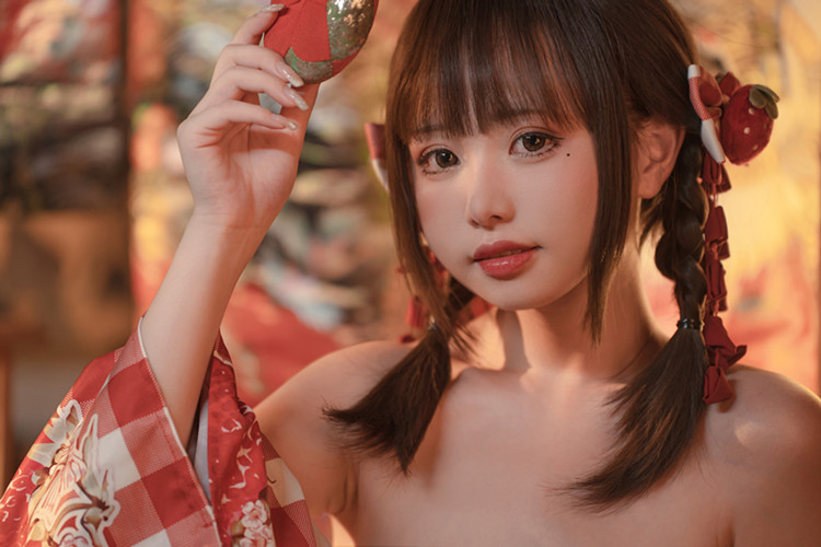 爆机少女喵小吉-灼灼其华[33p+8v/3.4G]