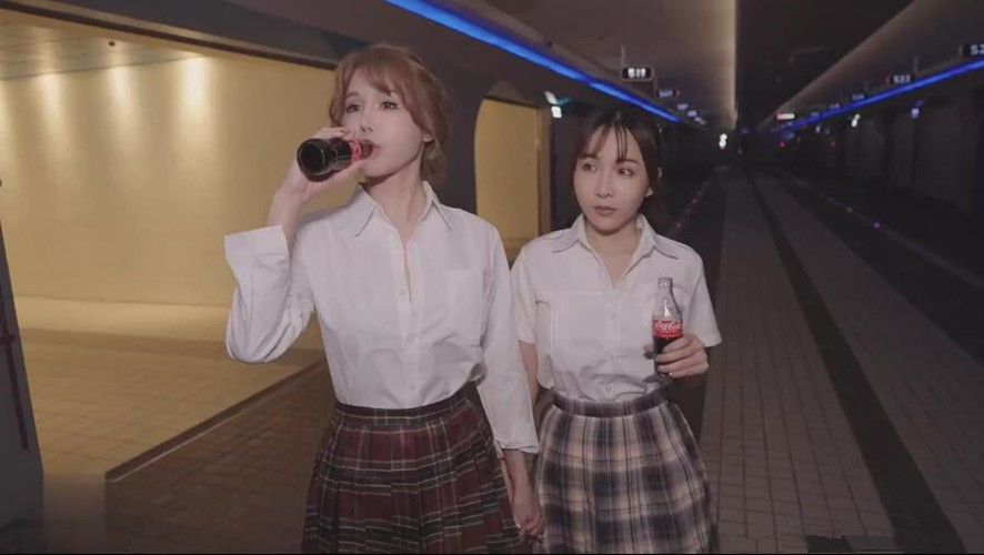 辛尤里12月新作 和闺蜜搭乘诸葛木马骑乘升天 [1v/587M]