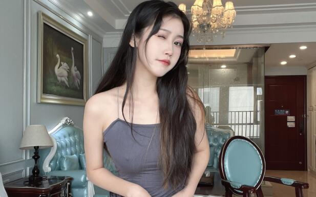 不呆猫-最新私拍套图灰丝御姐[40P+2V/874M]