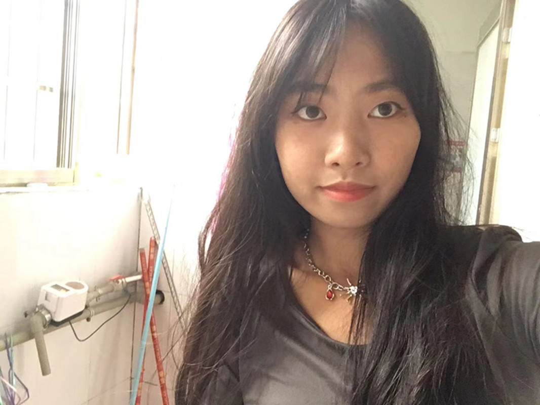 叶露露-柳州大一学生叶[19V+84P/159M]